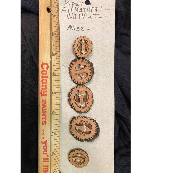 VINTAGE Helen Piper Lot Folk Art Handmade Buttons Pin Necklaces Black Walnut - Picture 3 of 8